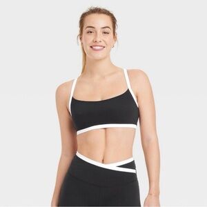 All in Motion Women’s Everyday Soft Black and White trim Athletic Sports Bra S